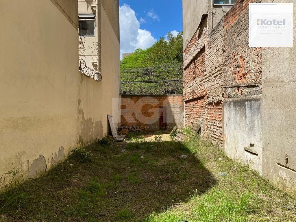Terreno com projeto aprovado para construção de prédio no Centro Histórico