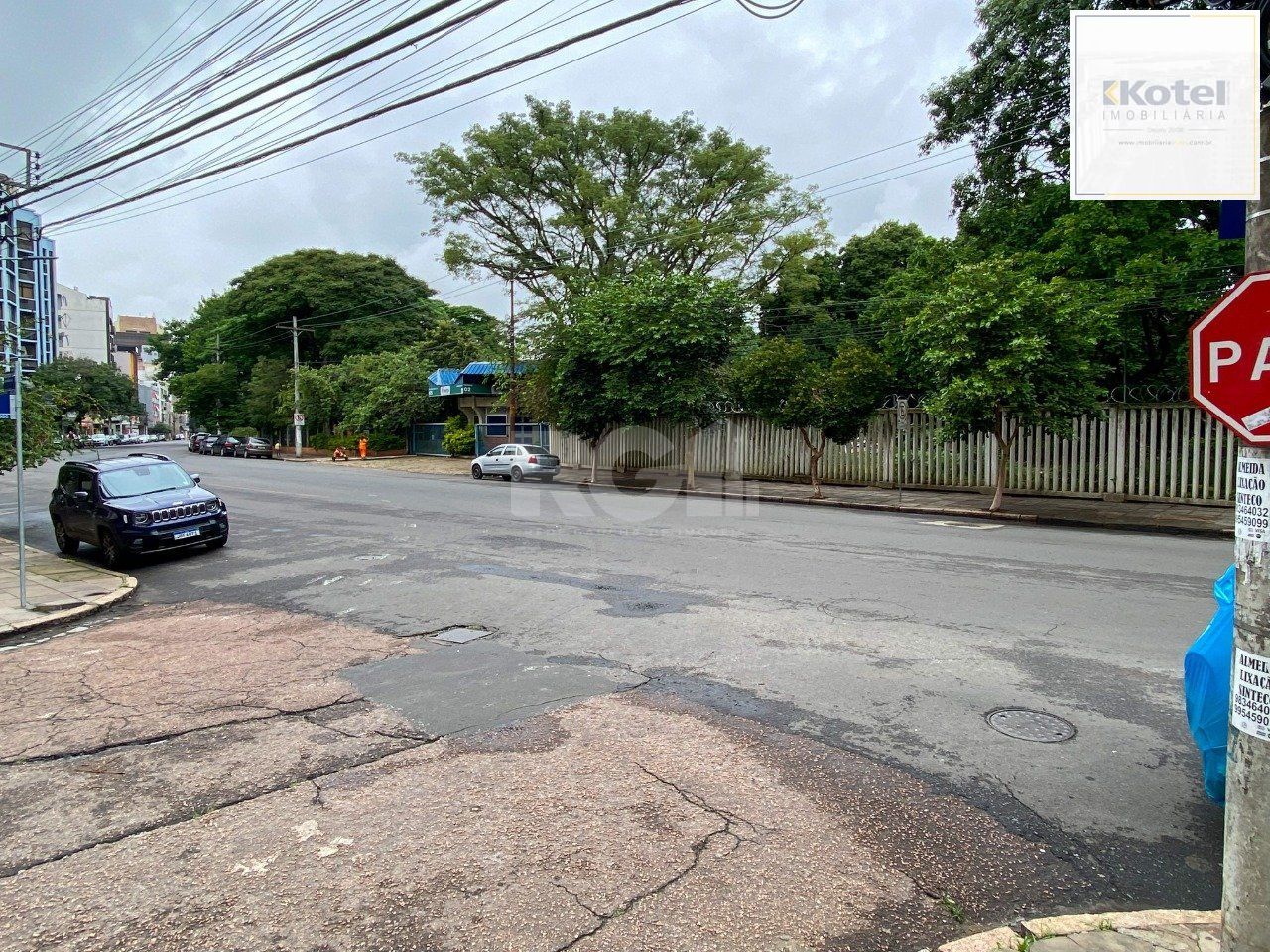 Casa de esquina com 64m², próximo ao Cais Embarcadero