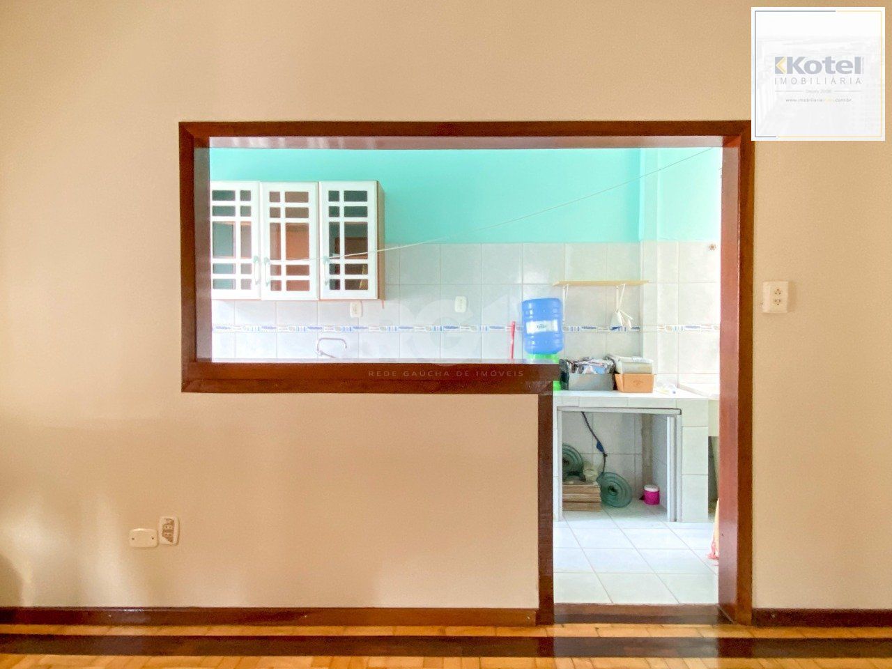 Apartamento 1 dormitório, de frente, com ótima posição solar, no Centro Histórico