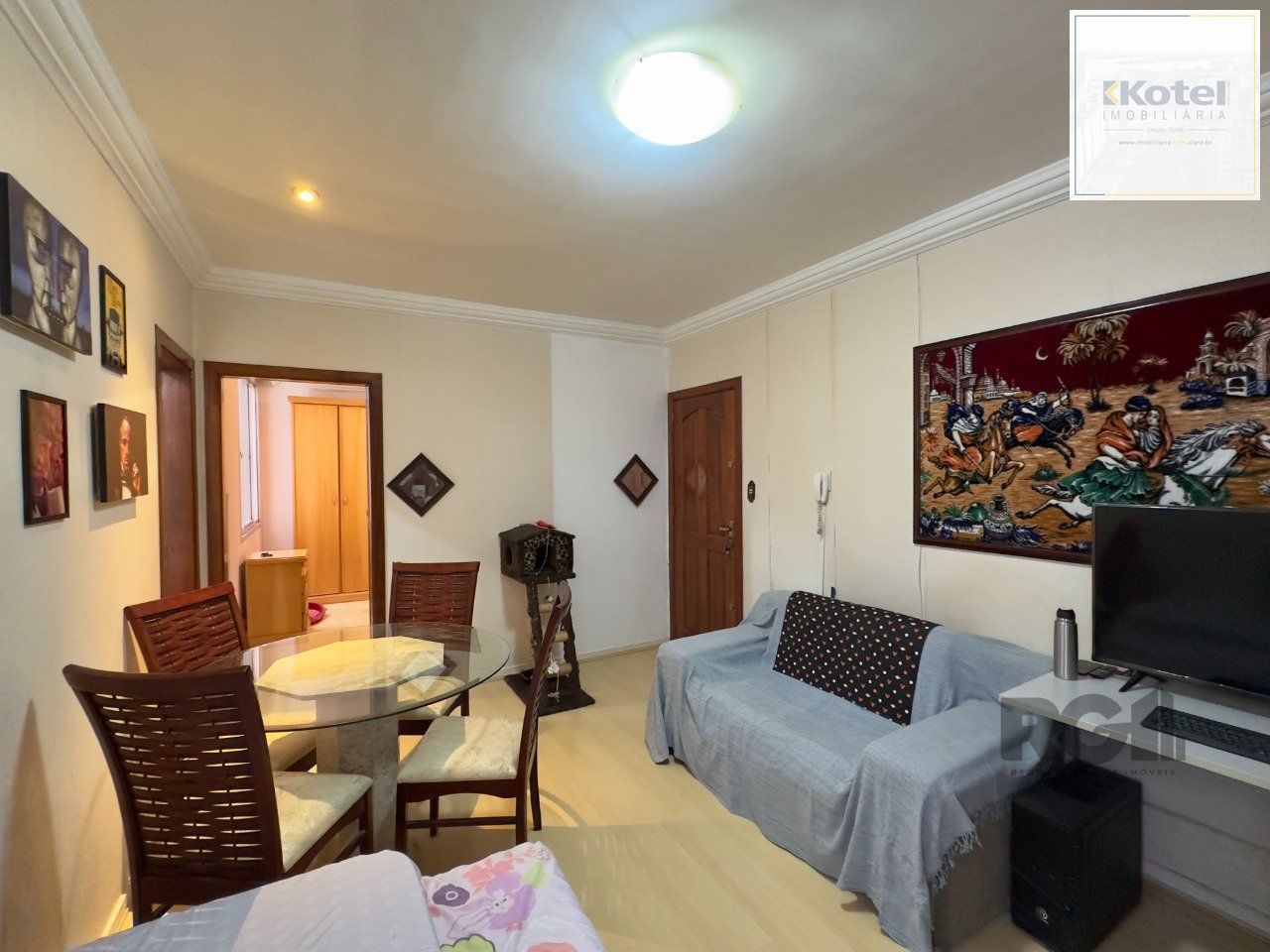 APARTAMENTO 1 DORMITÓRIO PRÓXIMO À ORLA DO GUAÍBA NO CENTRO HISTÓRICO