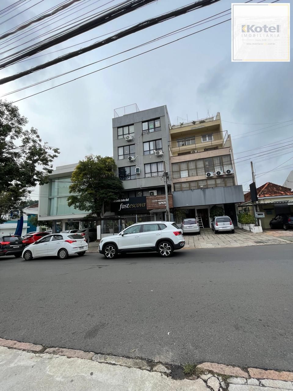 Sala Comercial com 59 m2 com terraço fechado