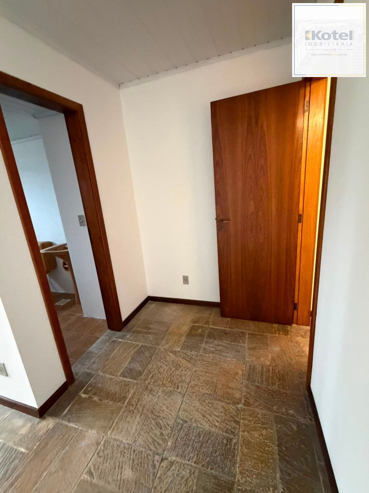 Sala Comercial de Cobertura à Venda – 91 m² Privativos na Av. Cel. Lucas de Oliveira