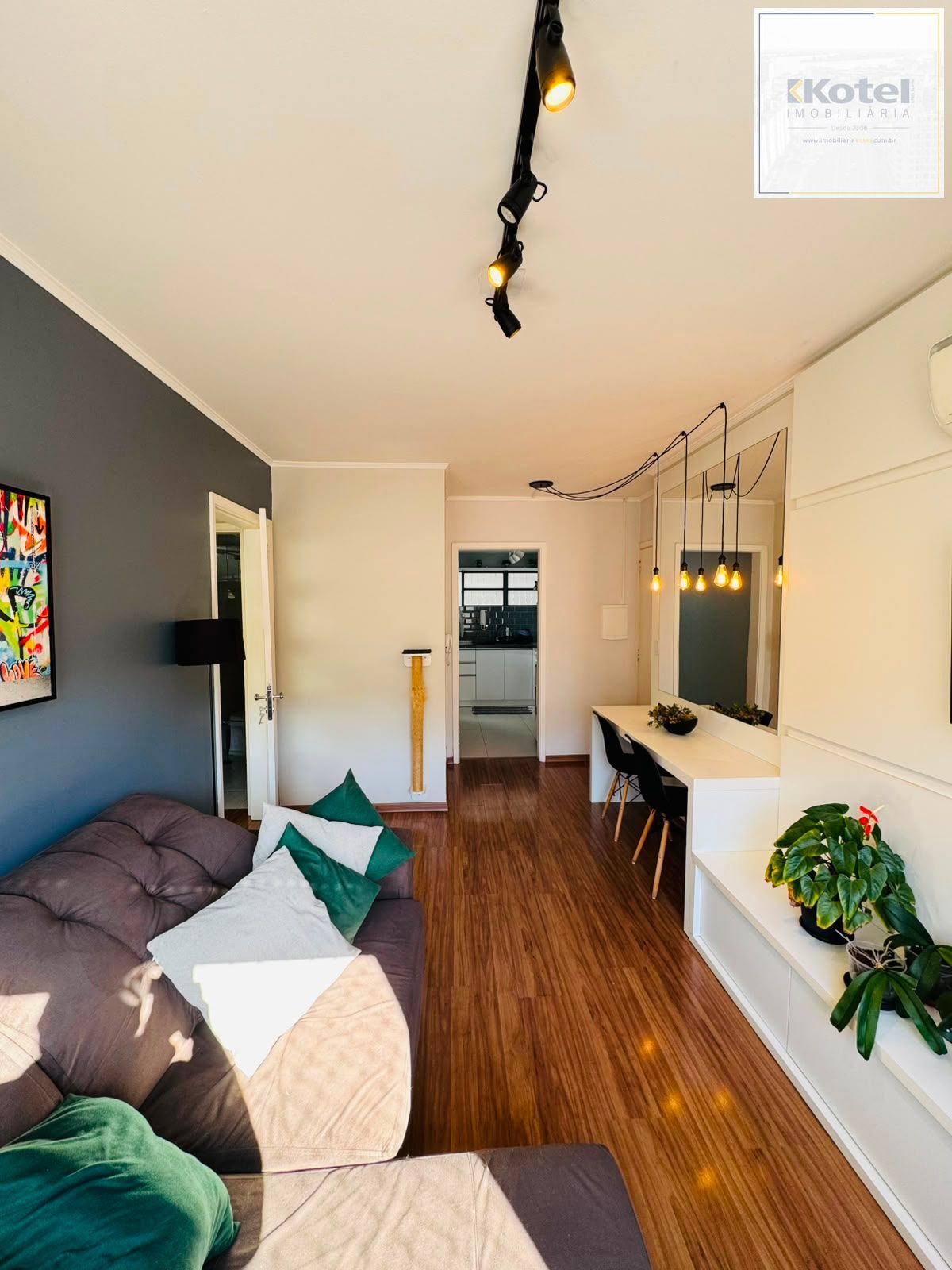 Apartamento de 2 dormitórios à venda na Azenha – Reformado e pronto para morar — foto 2