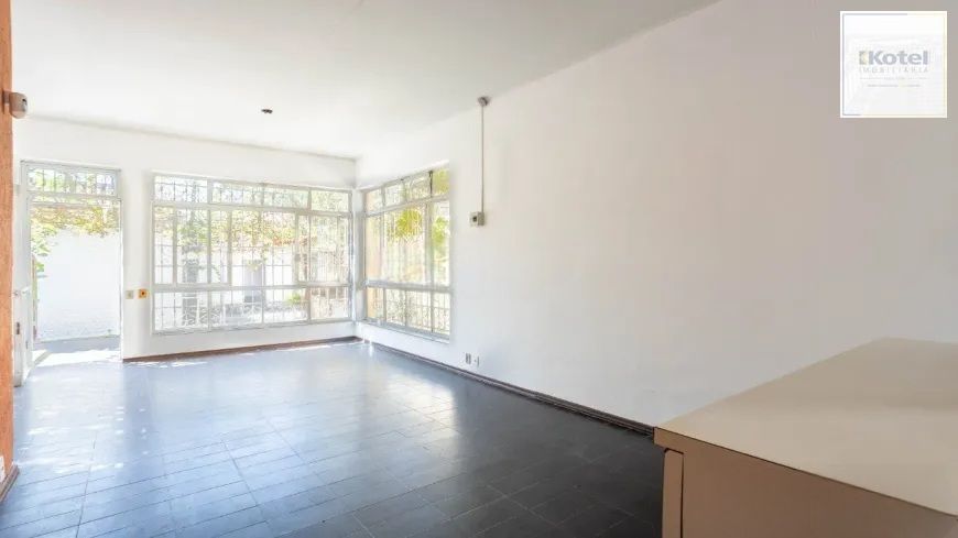 Casa Ampla com Pátio e Excelente Localização no Petrópolis — foto 5