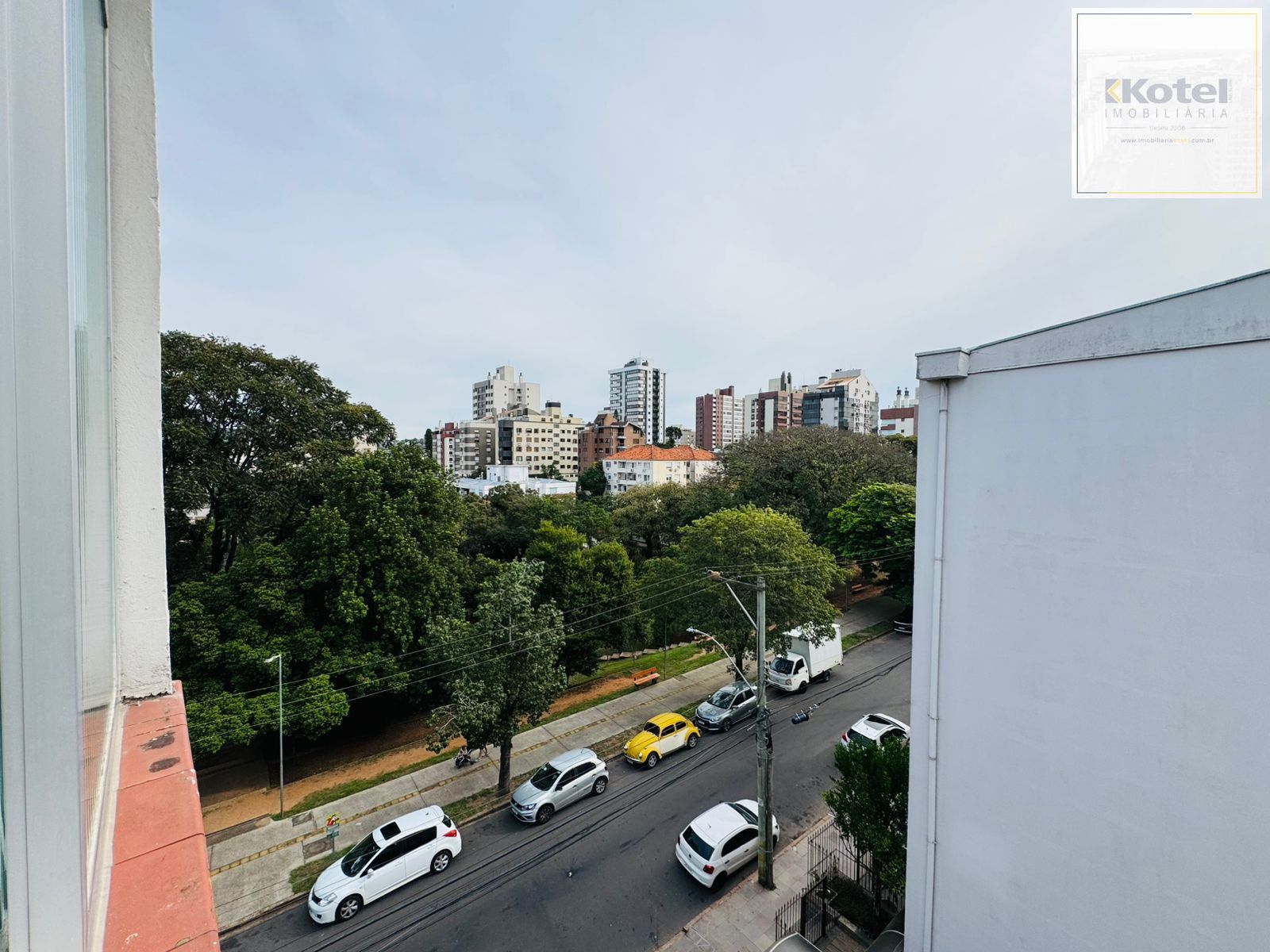 Apartamento com 2 quartos, 47m², reformado, bairro Petrópolis — foto 5