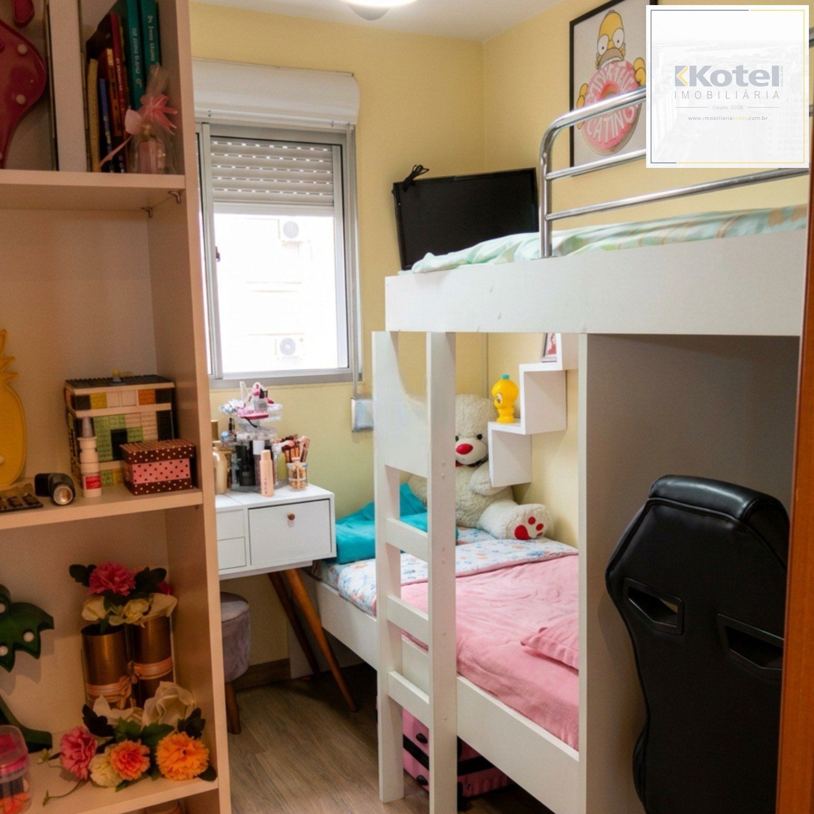 Apartamento Mobiliado com 2 Dormitórios, Suíte e Sacada com Churrasqueira — foto 5