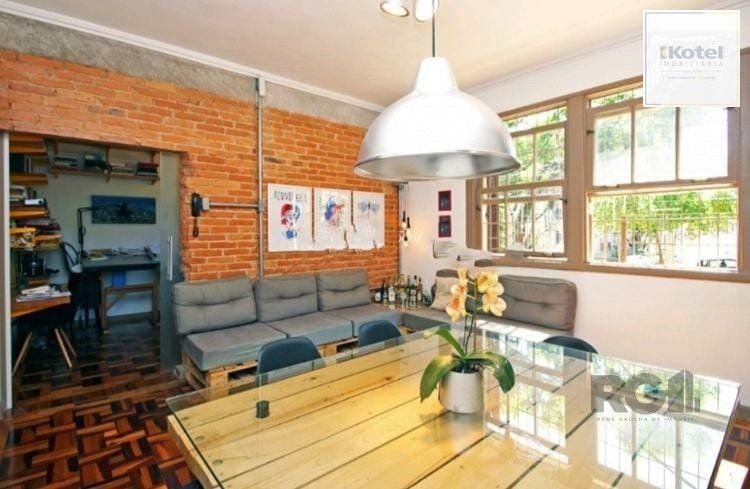 Apartamento Reformado com 3 Dormitórios e 3 Vagas no Petrópolis — foto 3
