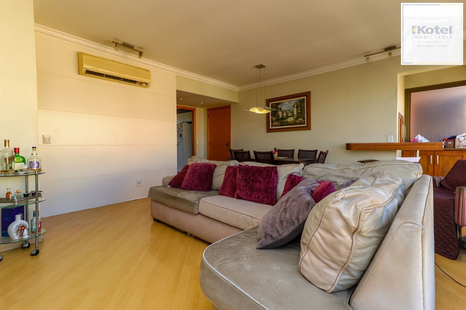 Apartamento Impecável com Vista Panorâmica, 2 Suítes e Living Ampliado