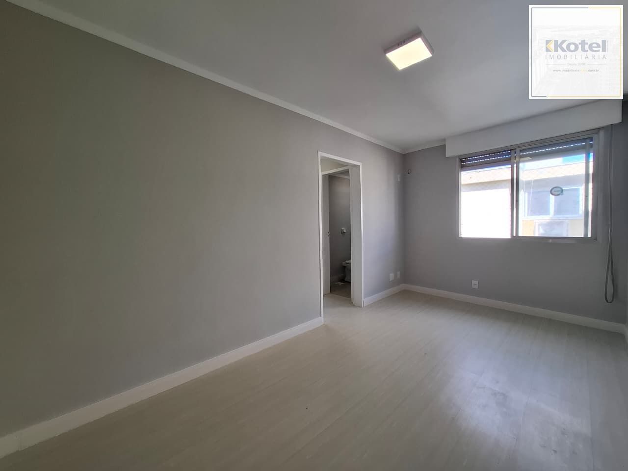 Apartamento à venda 2 quartos com vaga reformado na Cidade Baixa Porto Alegre — foto 4