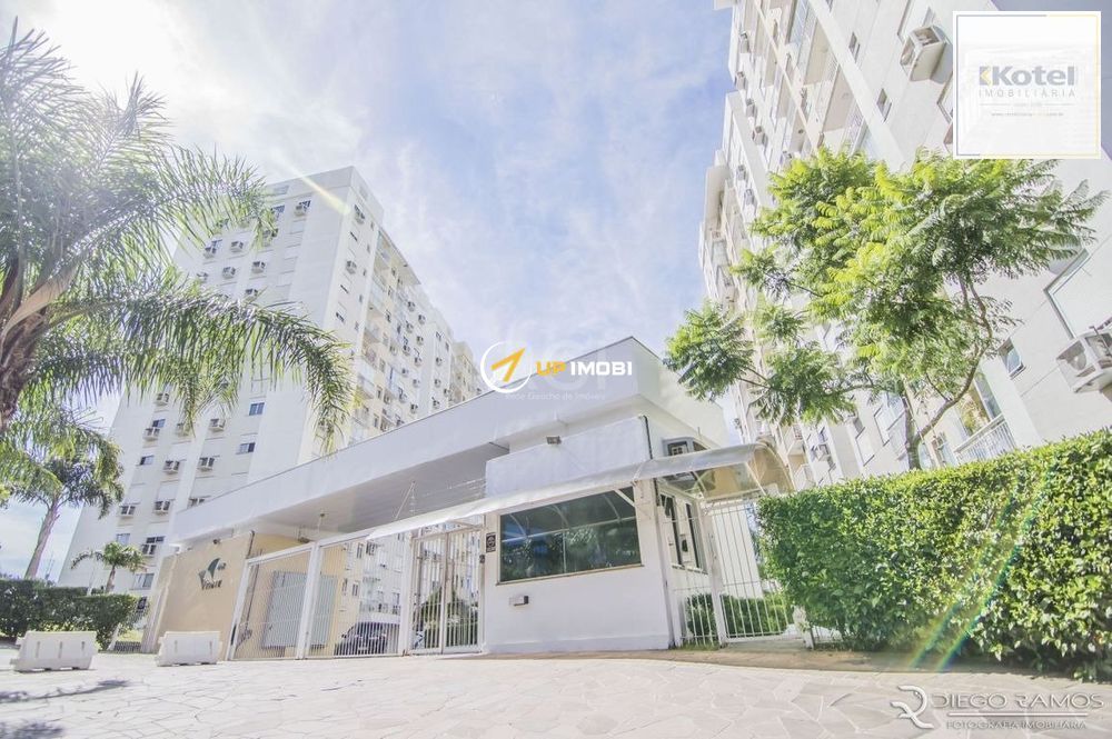 Apartamento Semimobiliado com 3 Dormitórios e Infraestrutura Completa