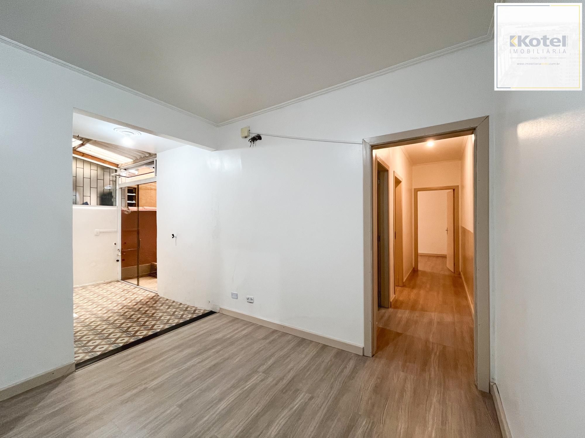 Apartamento 2 dormitórios com pátio no bairro Navegantes, em Porto Alegre. — foto 2