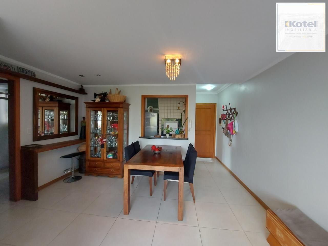 2 Dorm c/ Suíte, elevador e 2 Vagas Lado a Lado – 75m2 no Jardim Botânico