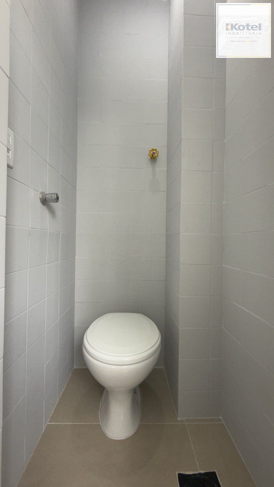 Apartamento Reformado de 1 Dormitório na Cidade Baixa com 47m² e Baixo Custo Condominial