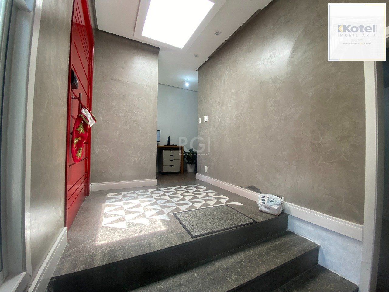 Casa 3 quartos à venda, 170m², Passo da Areia - Porto Alegre