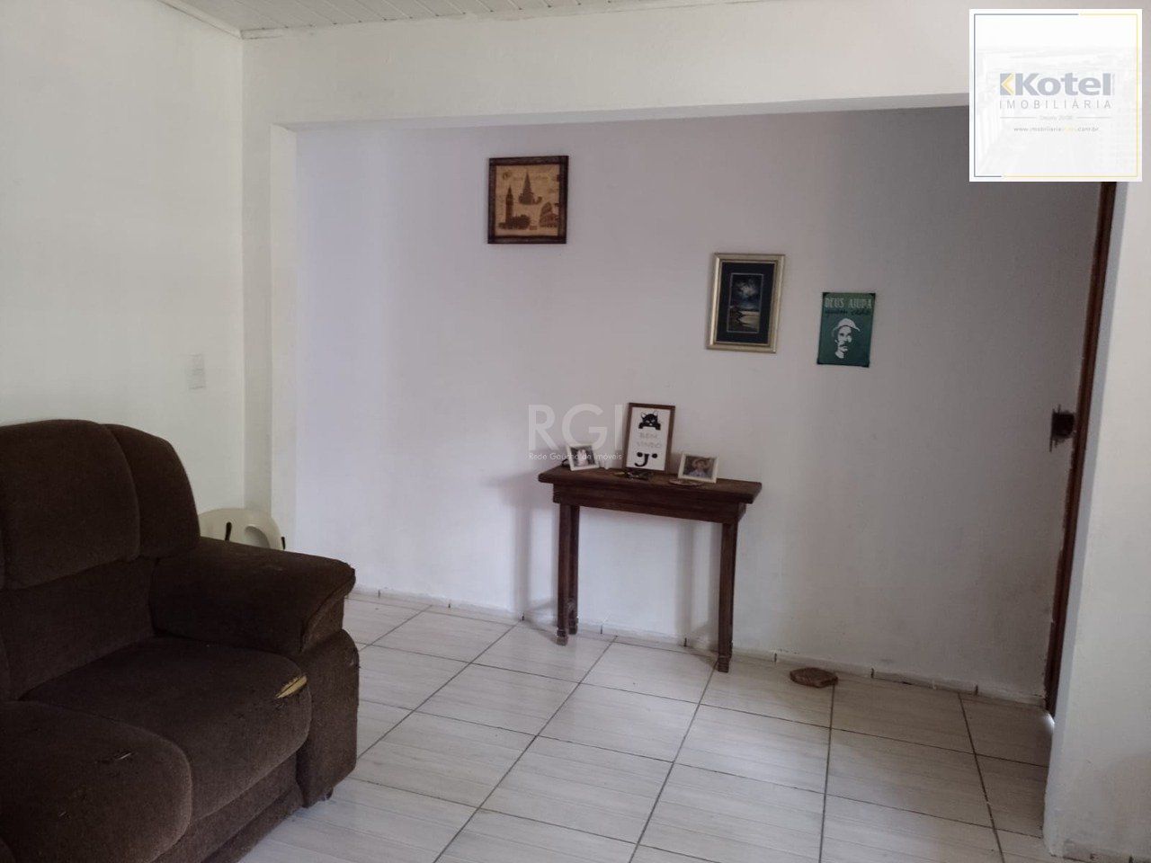 Casa de 4 dormitórios no bairro Jardim Floresta