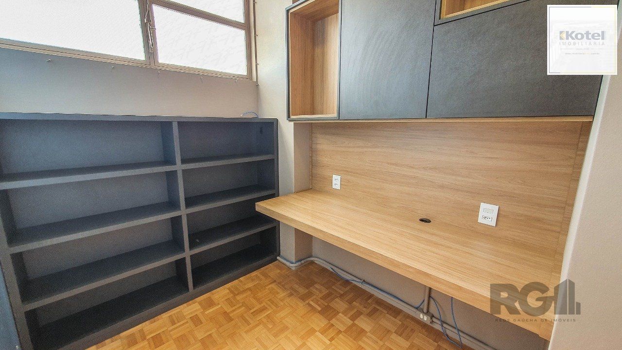 Apartamento com 4 quartos, vaga de garagem, no bairro Moinhos de Vento, Poa/RS