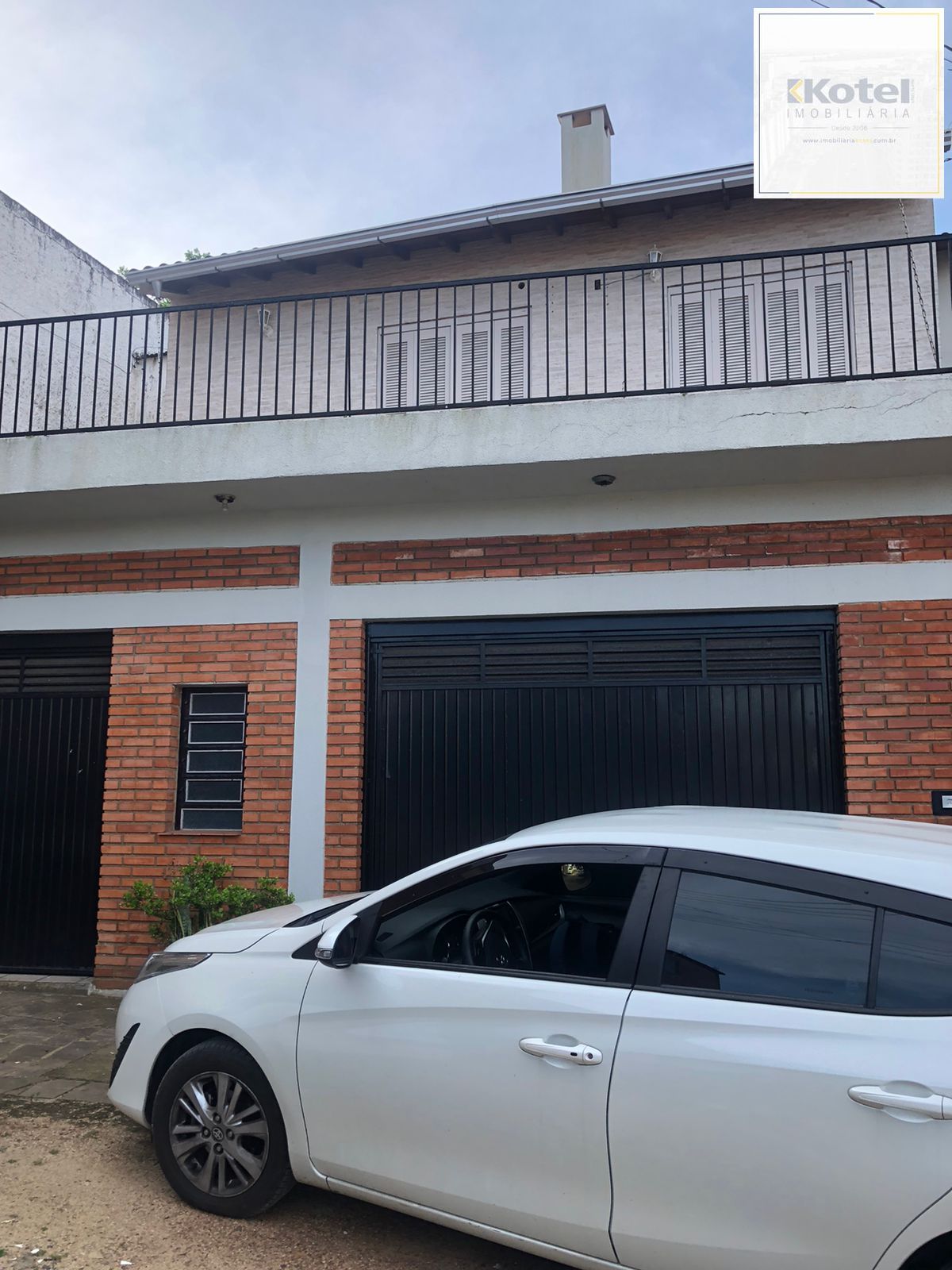 Casa 3 Dormitórios com Suíte à Venda na Vila Nova em Porto Alegre — foto 3