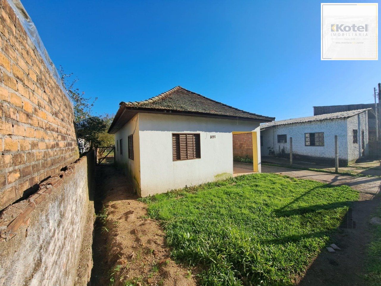 Casa à venda 2 dormitórios 3 vagas no Bairro Lami Porto Alegre RS — foto 4
