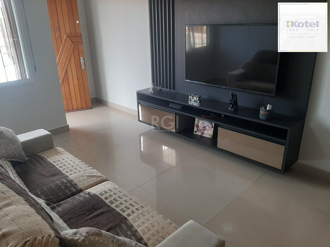 Casa com 2 quartos, 2 suítes, varanda, vaga, no bairro Aberta dos Morros, Poa/RS — foto 5