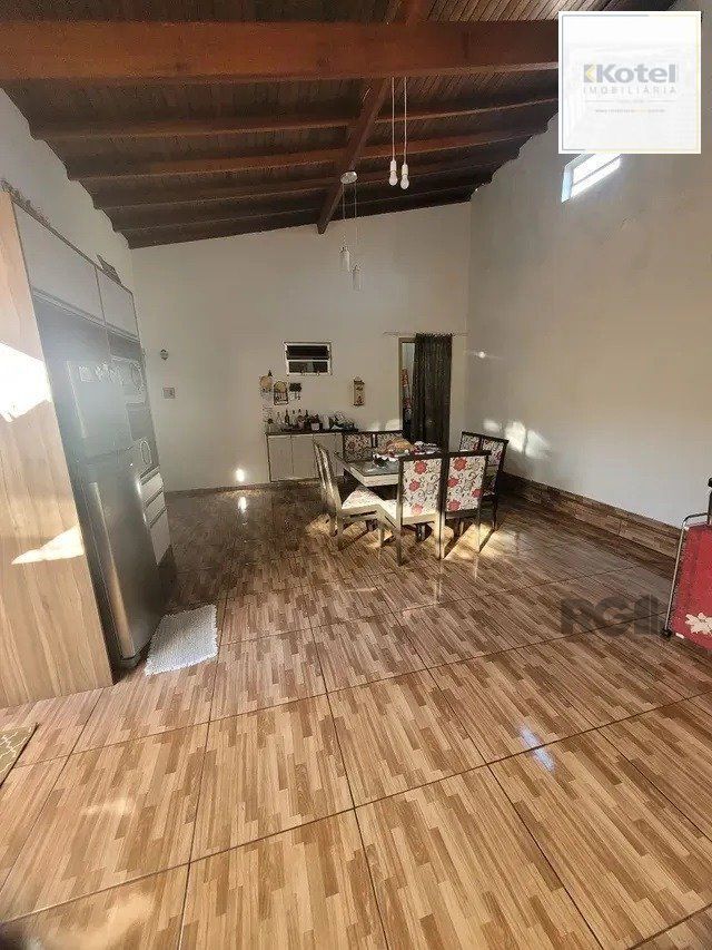 CASA 3 QUARTOS COM SUÍTE EM EXCELENTE LOCALIZAÇÃO EM SAPUCAIA DO SUL. — foto 3