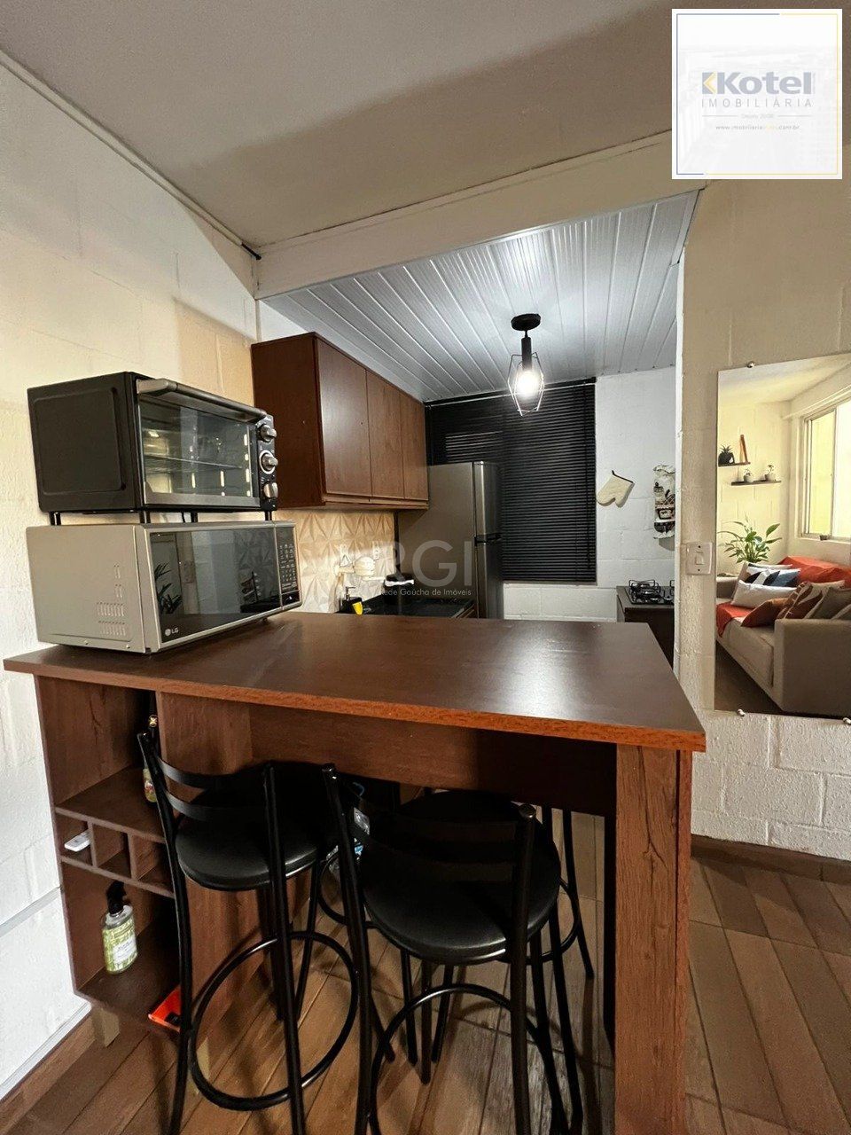 Apartamento para Venda - 38.24m², 2 dormitórios, 1 vaga - Vila Nova, Porto Alegre