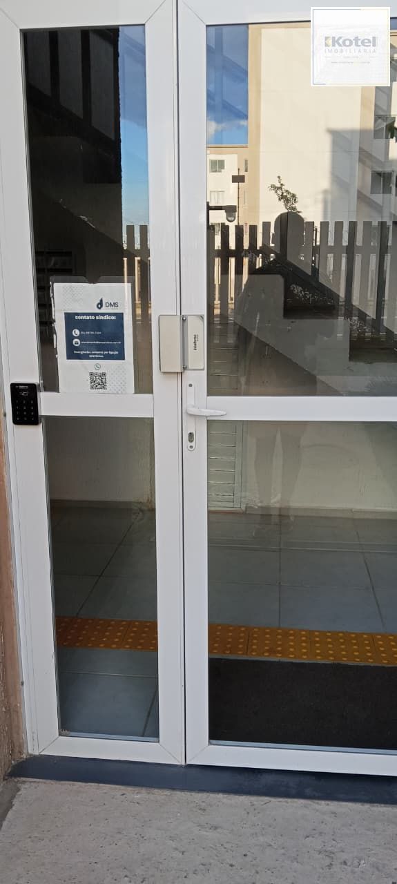 Apartamento com 02 quartos e 01 vaga no Bairro Jardim Leopoldina Porto Alegre — foto 4