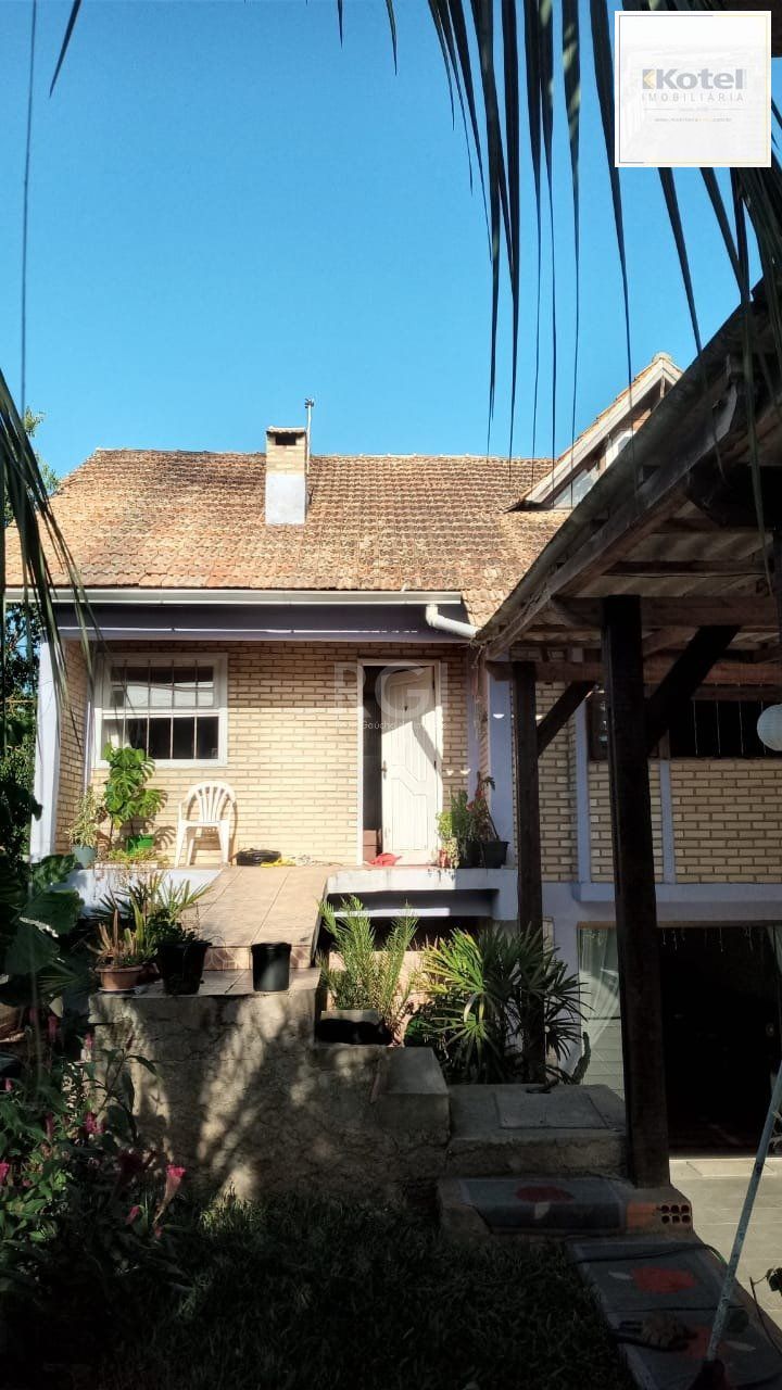 Casa com 3 dormitórios no bairro Olaria em Canoas