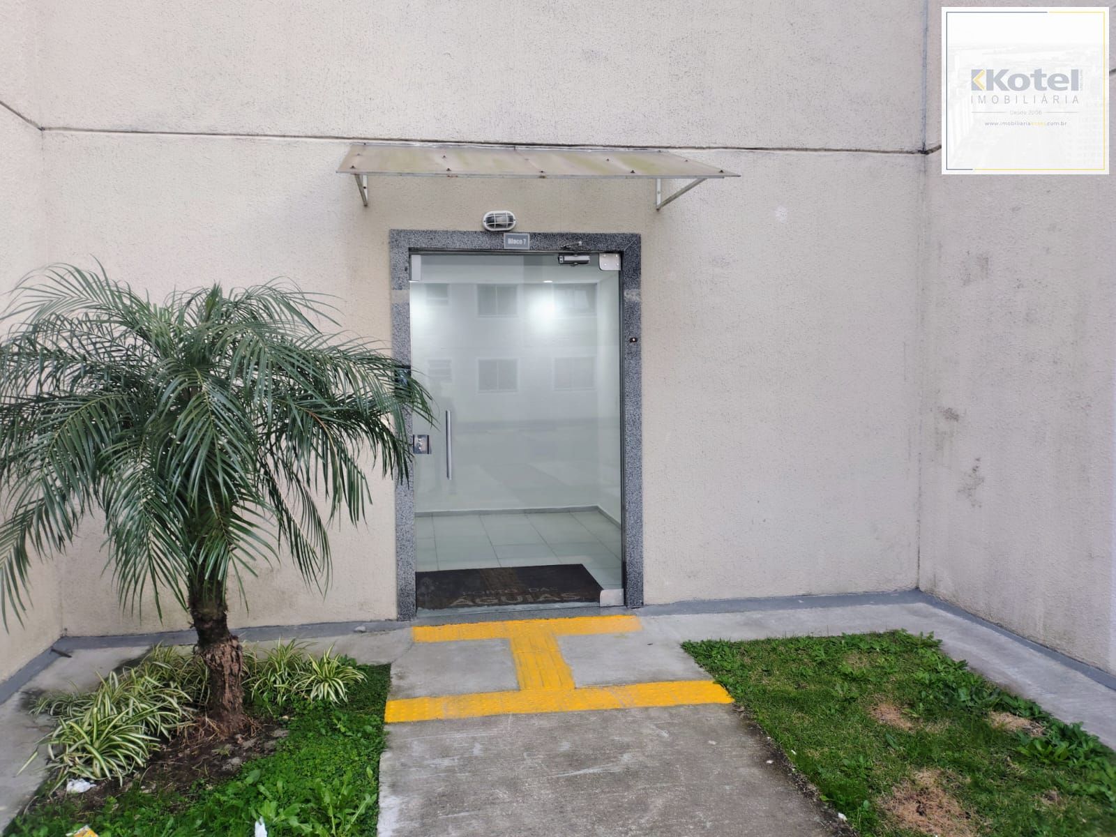 Apartamento 2 dormitórios, 38m², vaga rotativa, Restinga, Porto Alegre