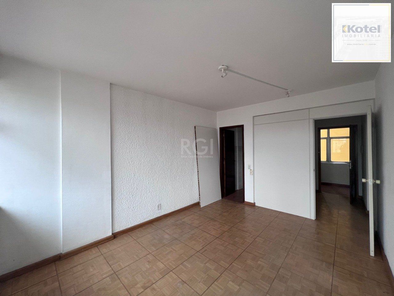 Conjunto/Sala para Venda - 24m², 0 dormitórios, Centro Histórico, Porto Alegre — foto 5