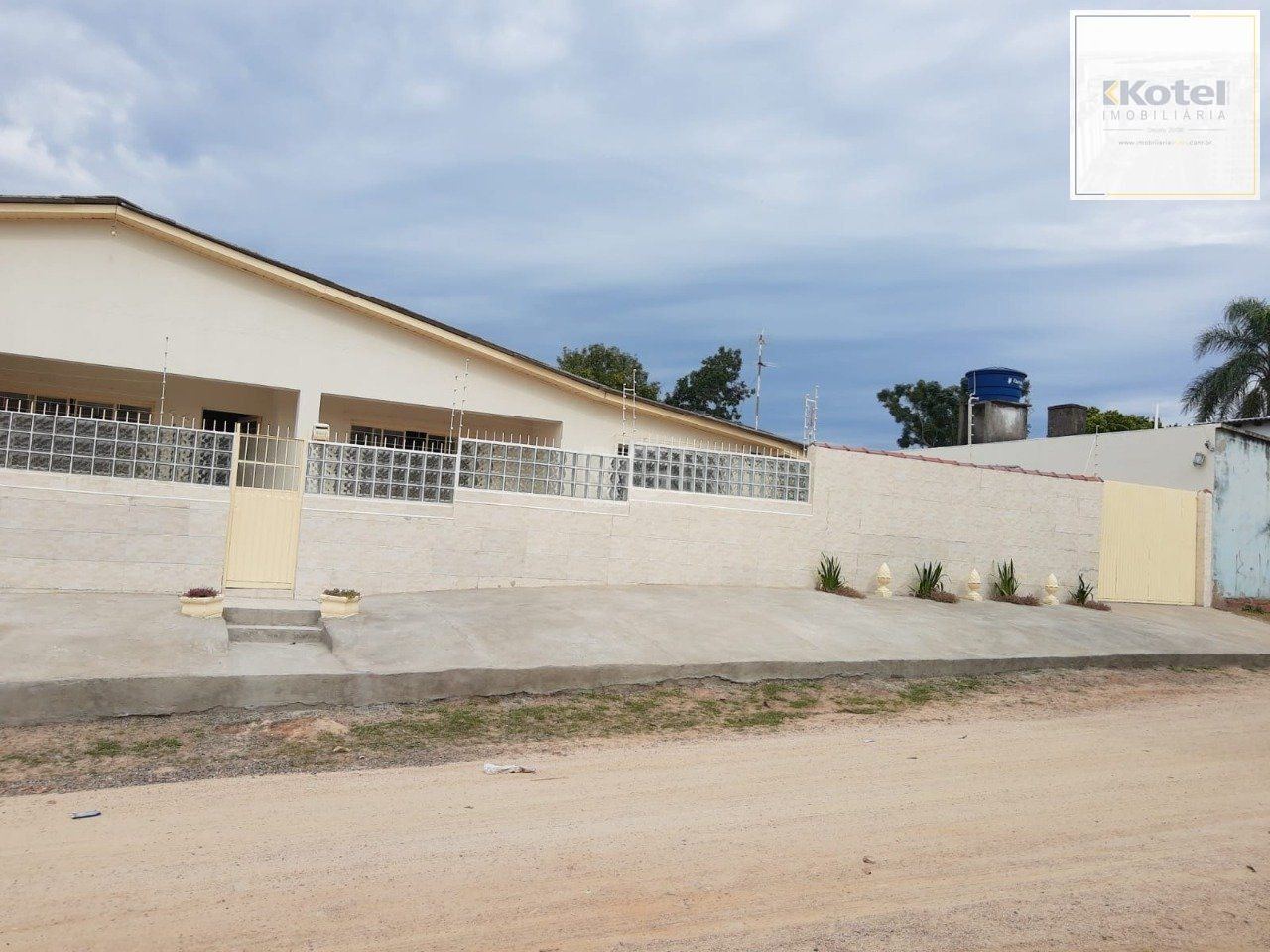 Casa para Venda - 103.38m², 2 dormitórios, sendo 1 suite, 3 vagas - Cecília, Poa