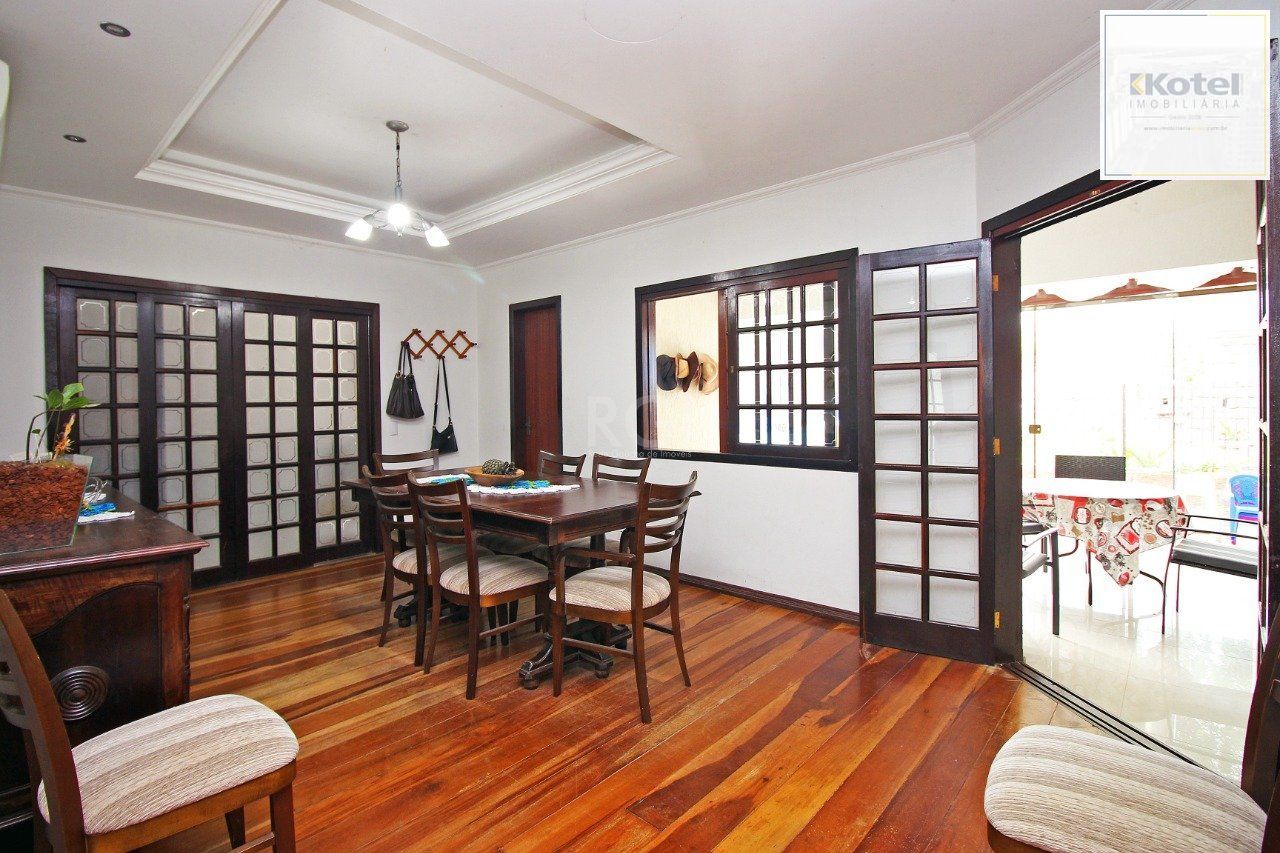 Casa 4 Suítes e 6 vagas de garagem no bairro Jardim Itu — foto 3