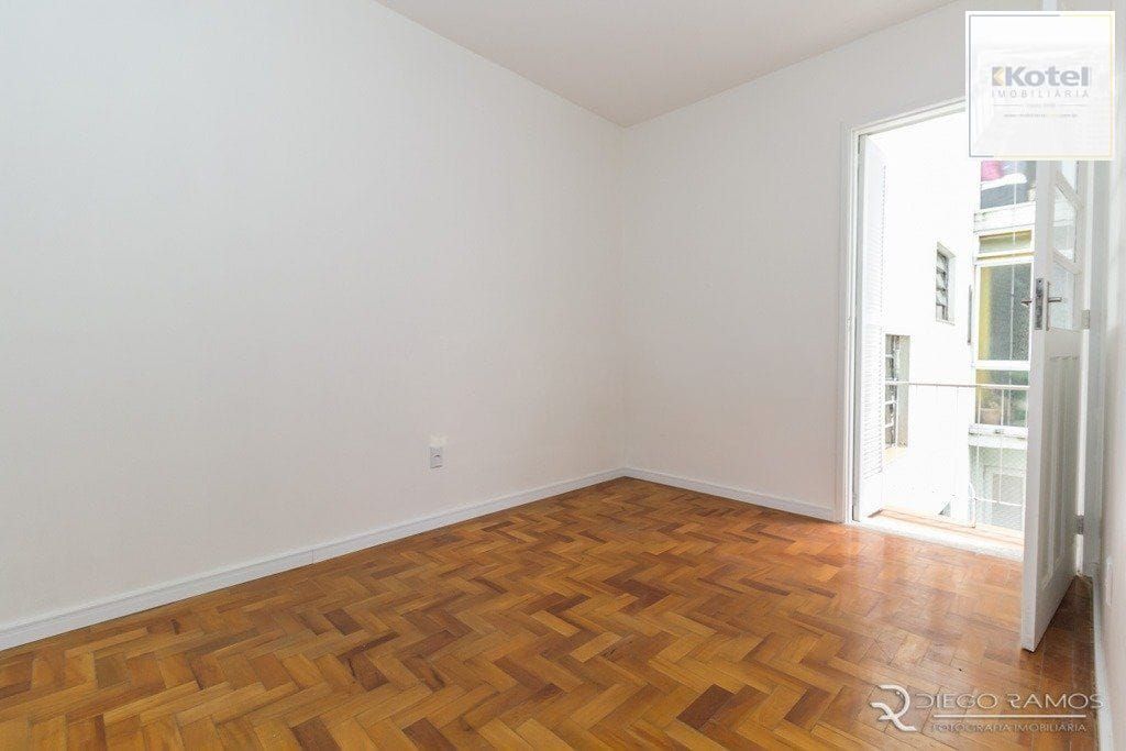 Apartamento de 02 quartos, sendo 01 com Ar condicionado, no bairro  Centro Histórico em Porto Alegre/RS.
