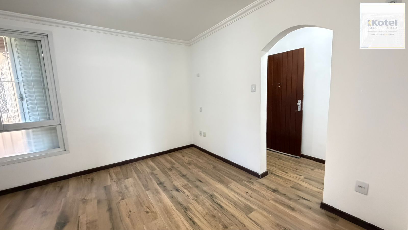 Apartamento de 2 dormitórios com vista para o Marinha no bairro Menino Deus em Porto Alegre/RS — foto 2