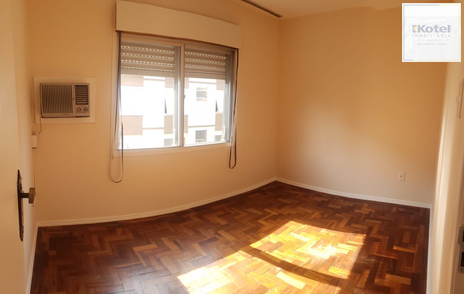 Apartamento de 2 dormitórios  quarto andar no bairro jardim Itu Sabará