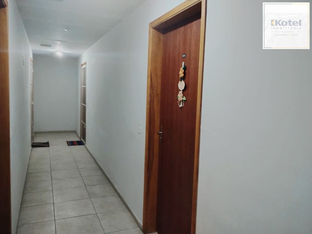Apartamento de 2 dormitórios com vaga e portaria 24 horas ! — foto 3