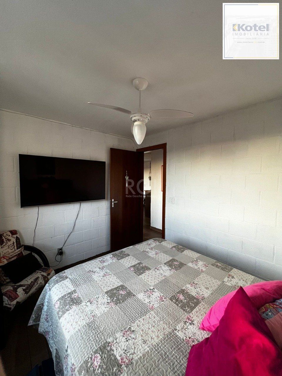 Apartamento para Venda - 38.24m², 2 dormitórios, 1 vaga - Vila Nova, Porto Alegre