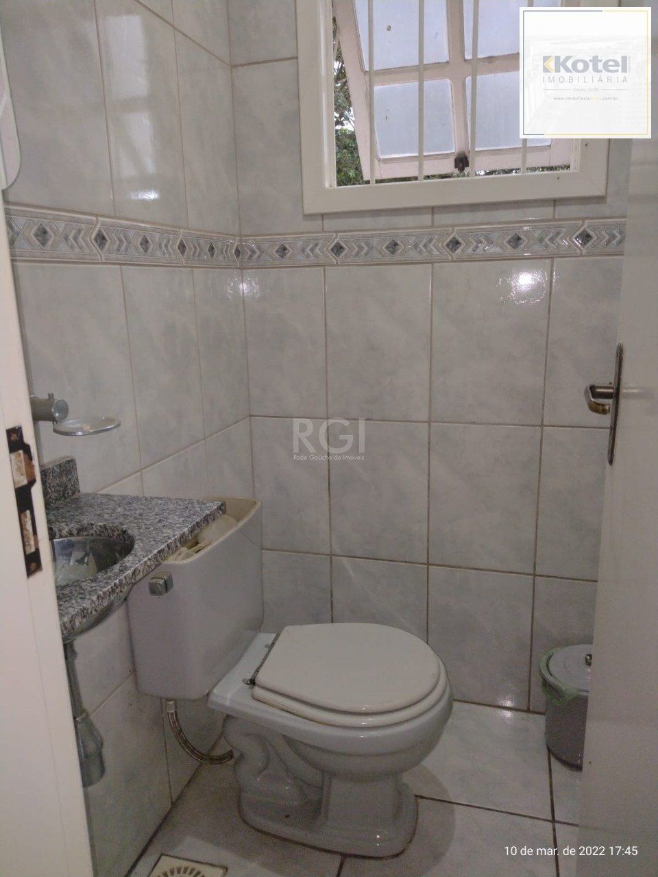 Casa 210m², 3 dormitórios, sendo 1 suites, 2 vagas - Mario Quintana, Porto Alegre/RS — foto 4