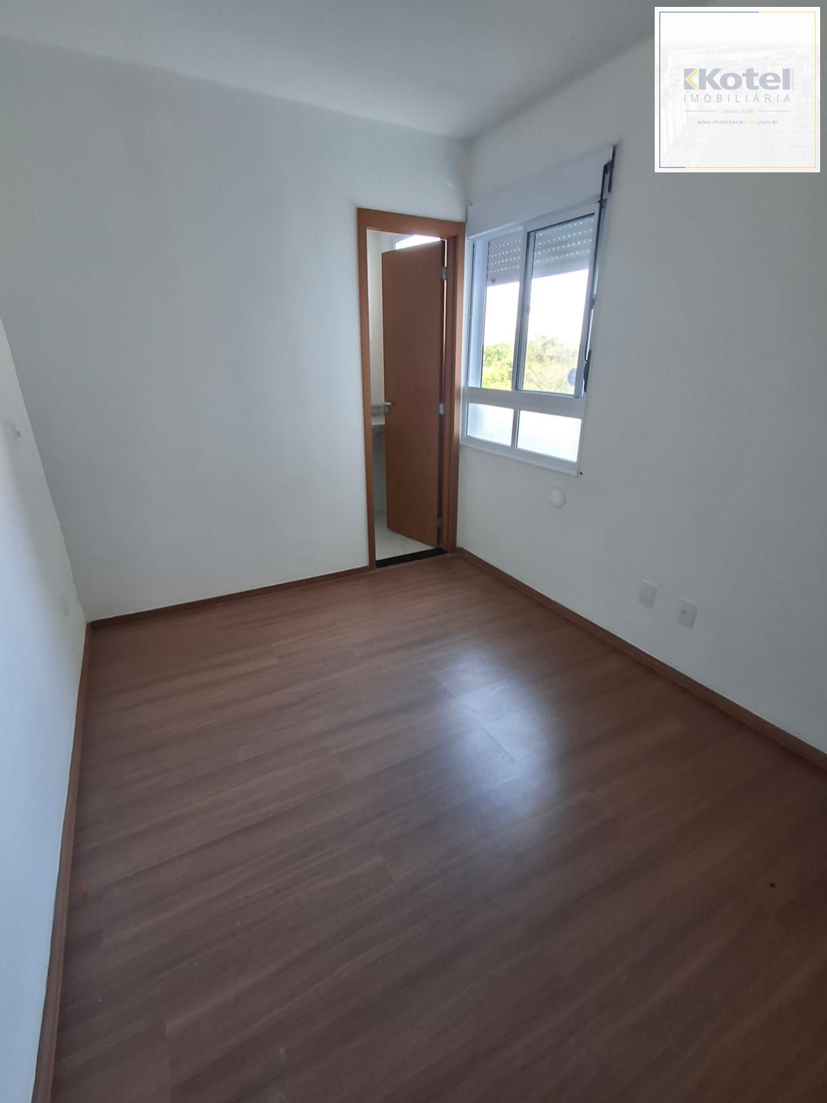 Apartamento de 2 dormitórios com suíte e 1 vaga escriturada !
