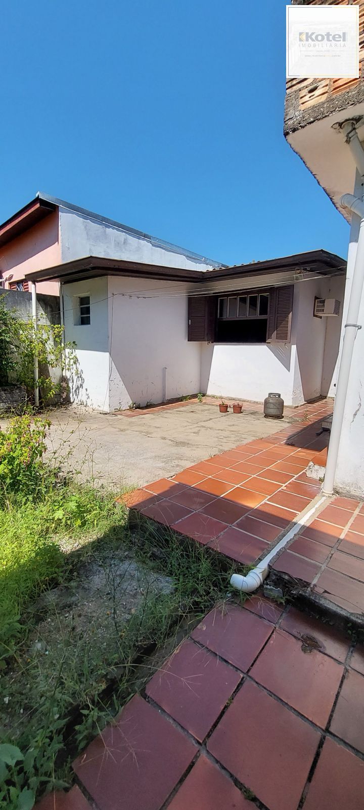 Casa Residencial à Venda em Porto Alegre, Rio Grande do Sul