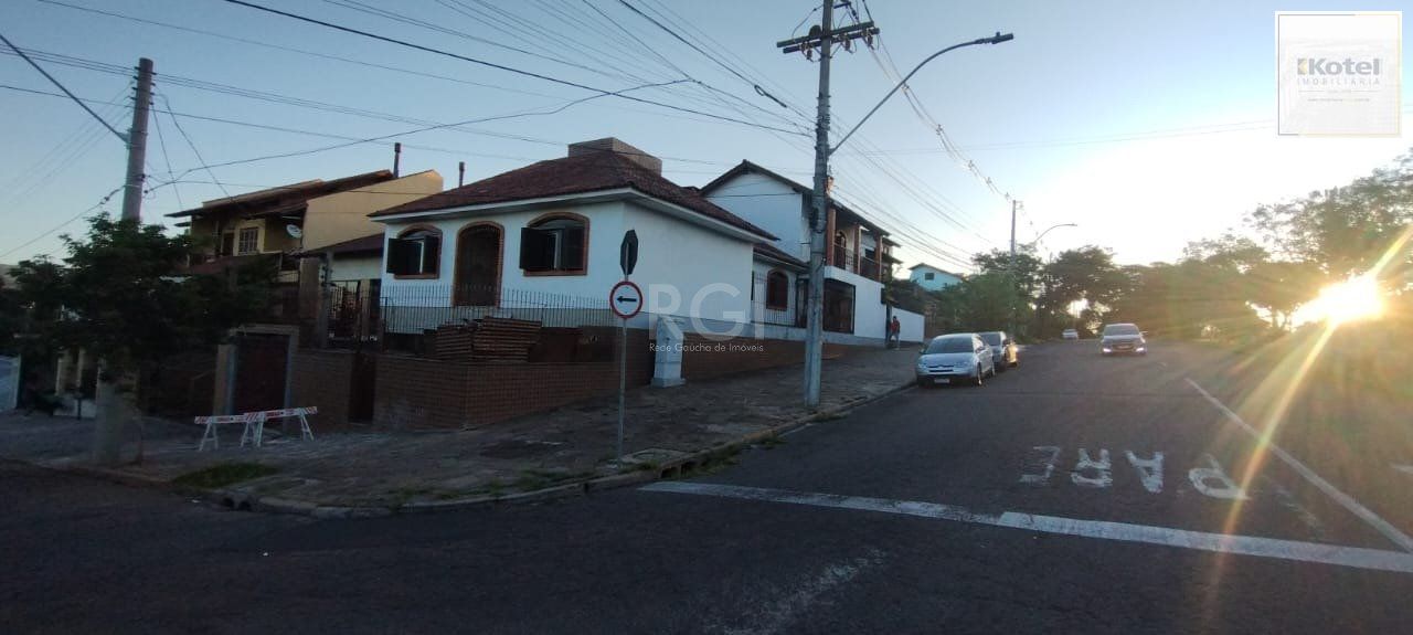 Casa de 4 dormitórios no bairro Parque Santa Fé — foto 3