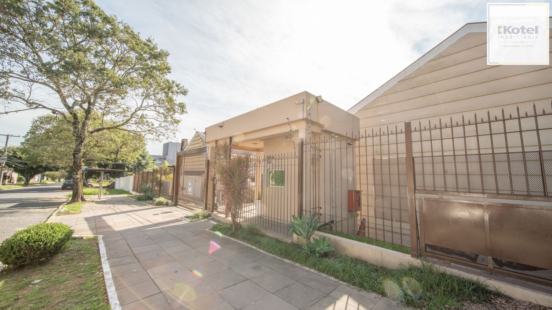 Casa em Condomínio com 134,64 m² privativos, 3 dormitórios sendo 1 suíte 2vagas