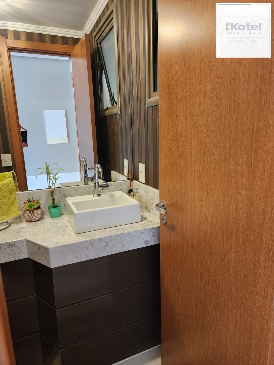 Apartamento com 03 quartos (01 suíte) e 02 Vagas no Bairro Cavalhada — foto 5