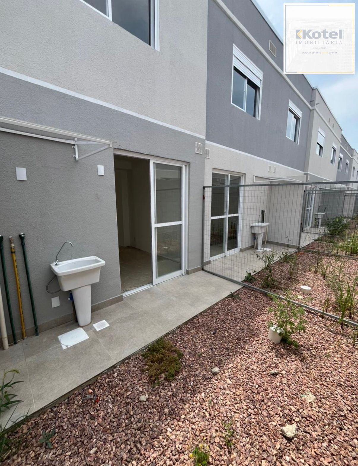 Casa em Condomínio com 02 quartos e 01 vaga no Bairro Campo Novo — foto 2