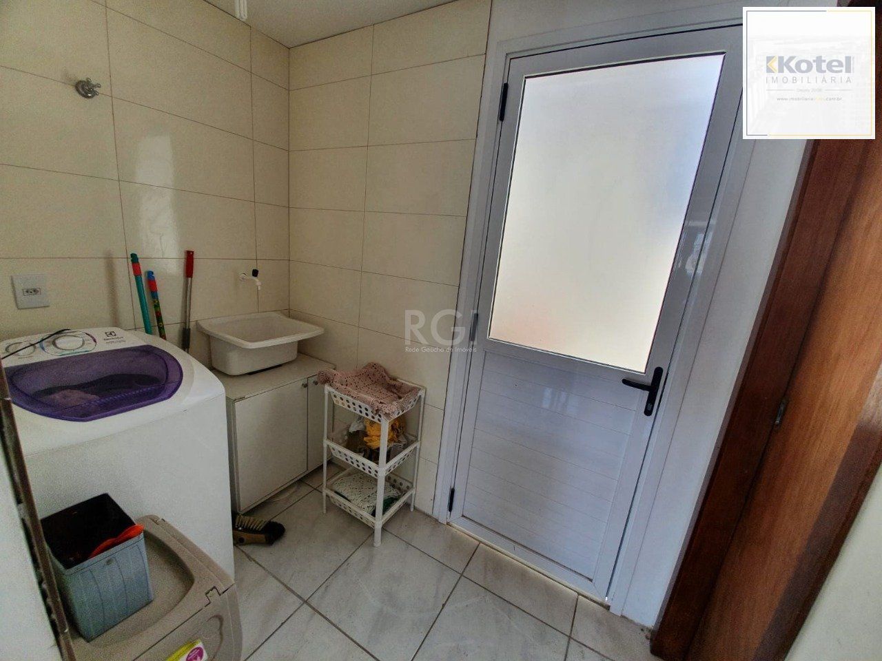 Casa Condominio para Venda - 63.12m², 2 dormitórios, 1 vaga - Aberta dos Morros, Porto Alegre — foto 2