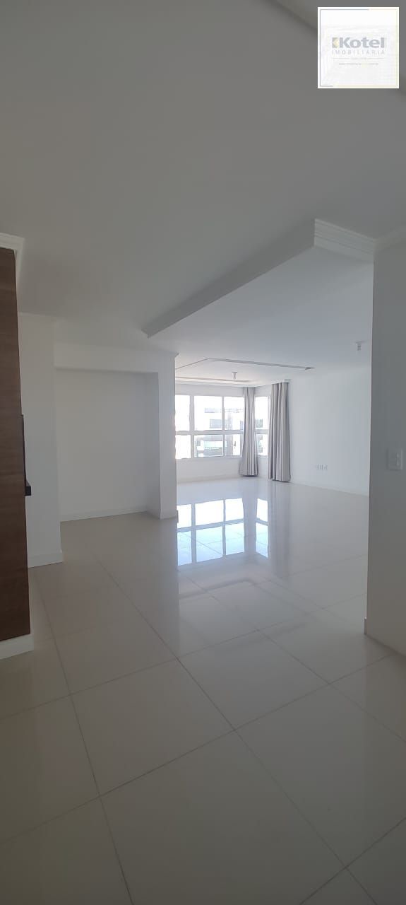 Apartamento com 03 Quartos e 02 vagas em Torres (01 suíte)