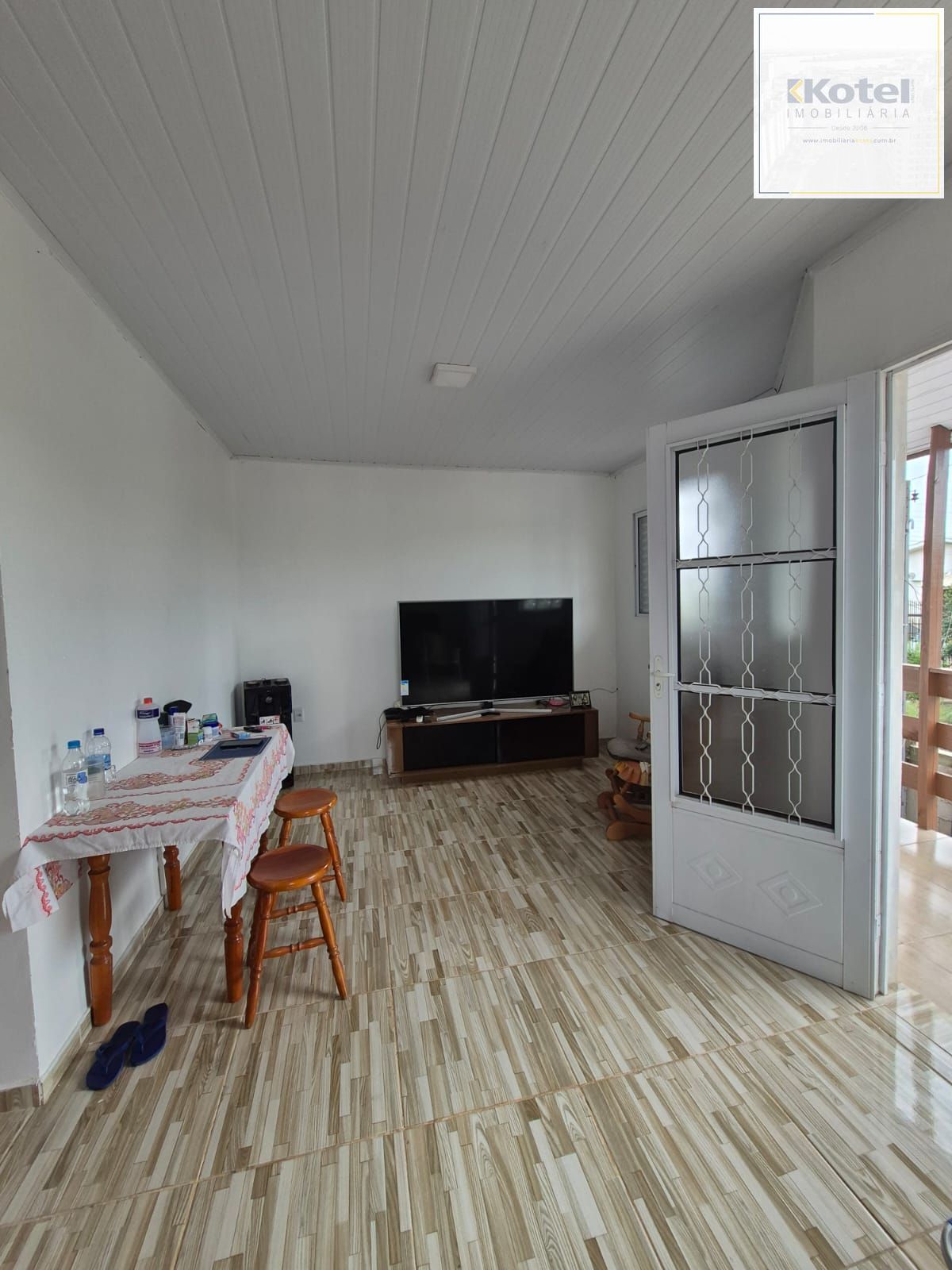 Belíssima casa de 2 dormitórios com um amplo pátio na cidade de Passo Fundo — foto 1