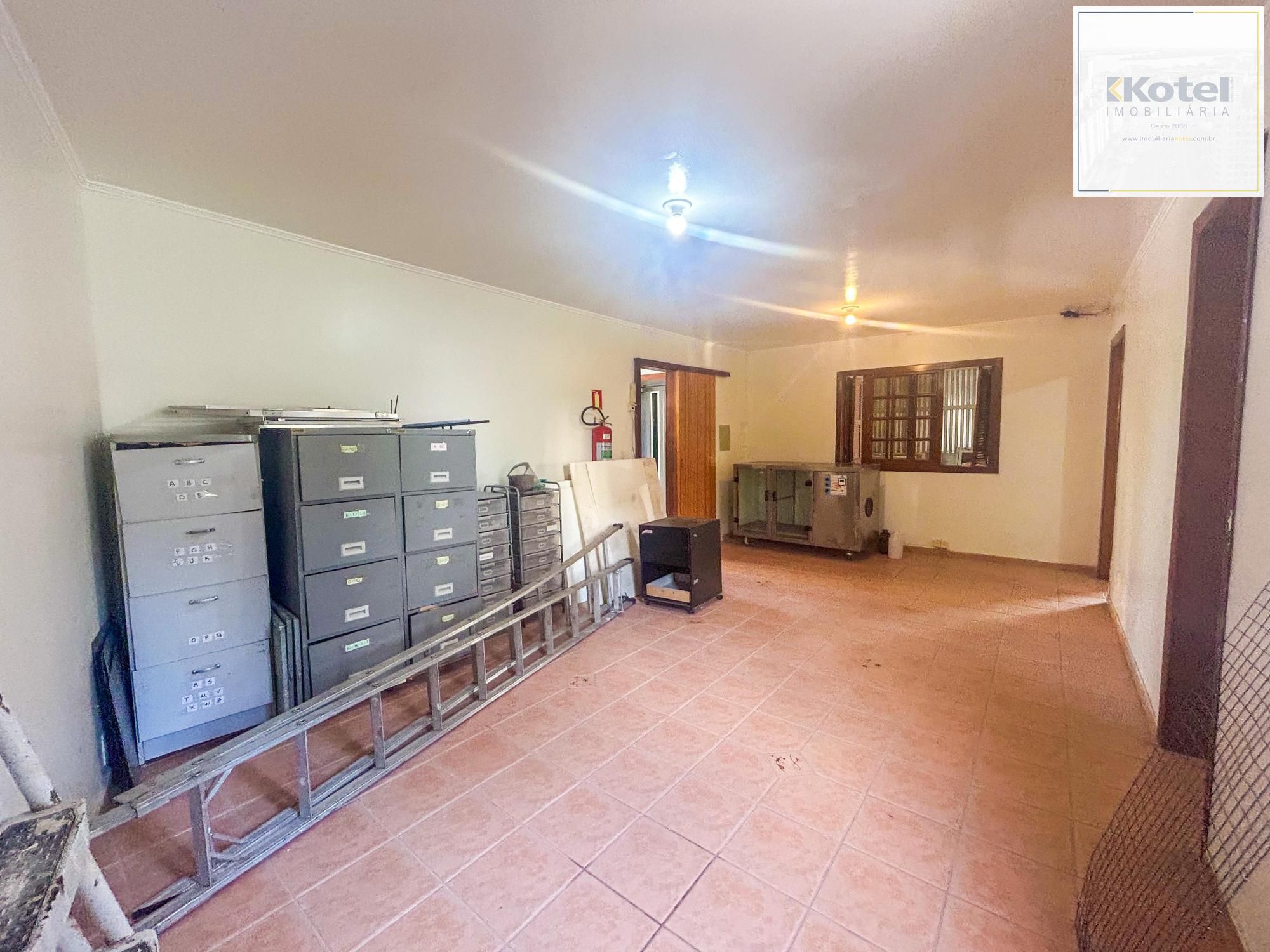 Ponto Comercial no Bairro Menino Deus.