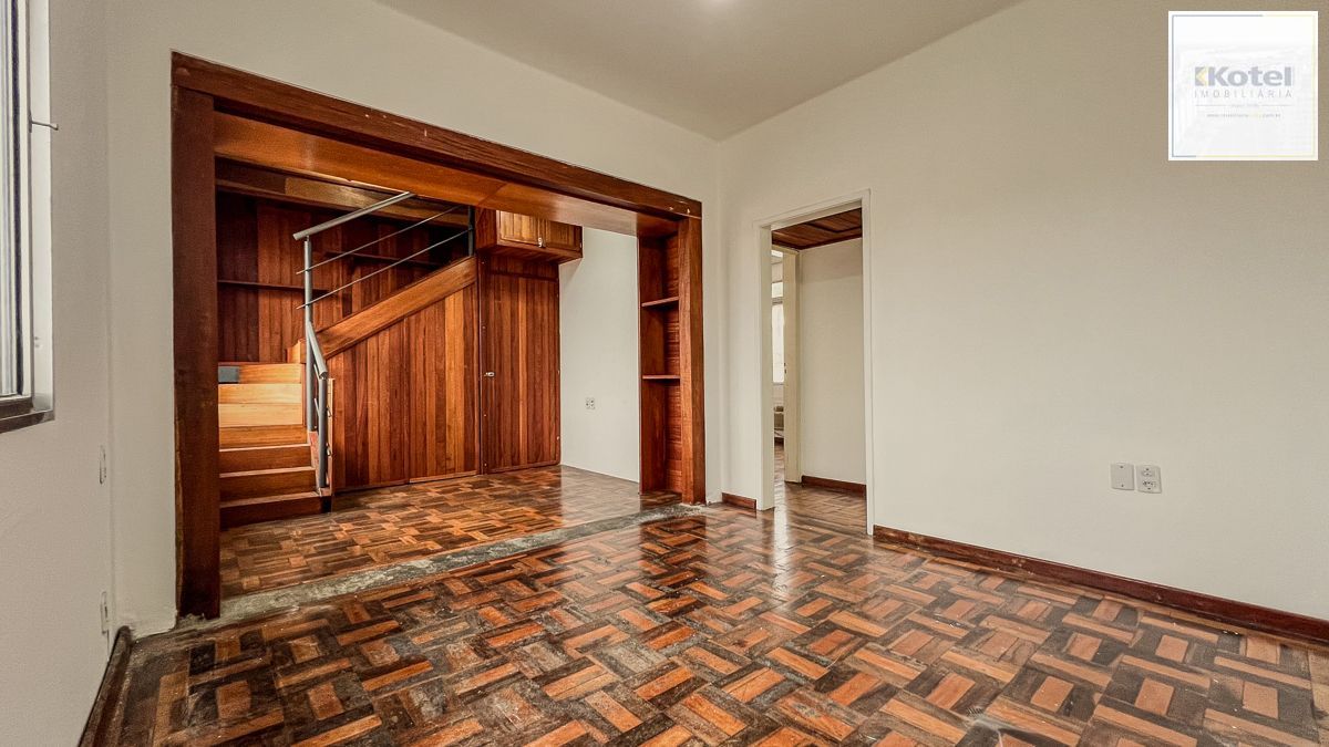 Apartamento com 02 quartos e 01 vaga, no Bairro Navegantes em Porto Alegre — foto 3