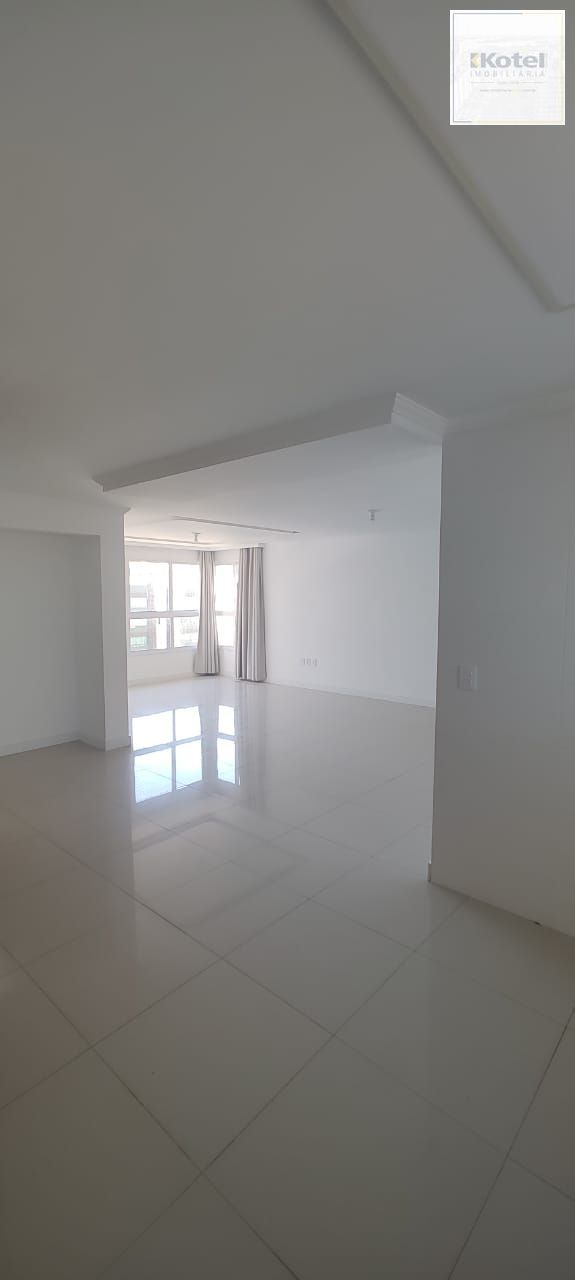 Apartamento com 03 Quartos e 02 vagas em Torres (01 suíte)