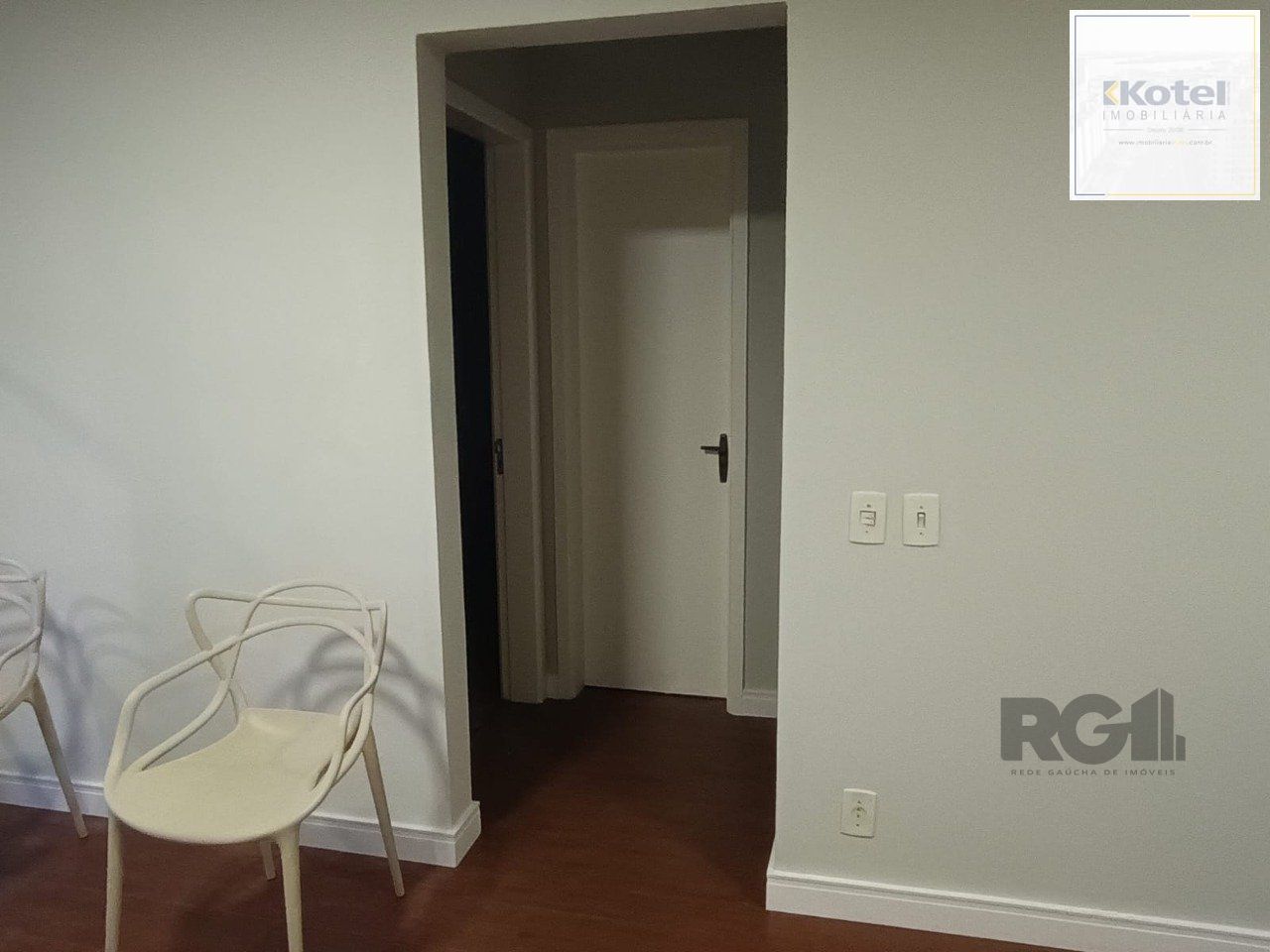 Apartamento para Venda  2 dormitórios, 1 vaga - Jardim do Salso — foto 3
